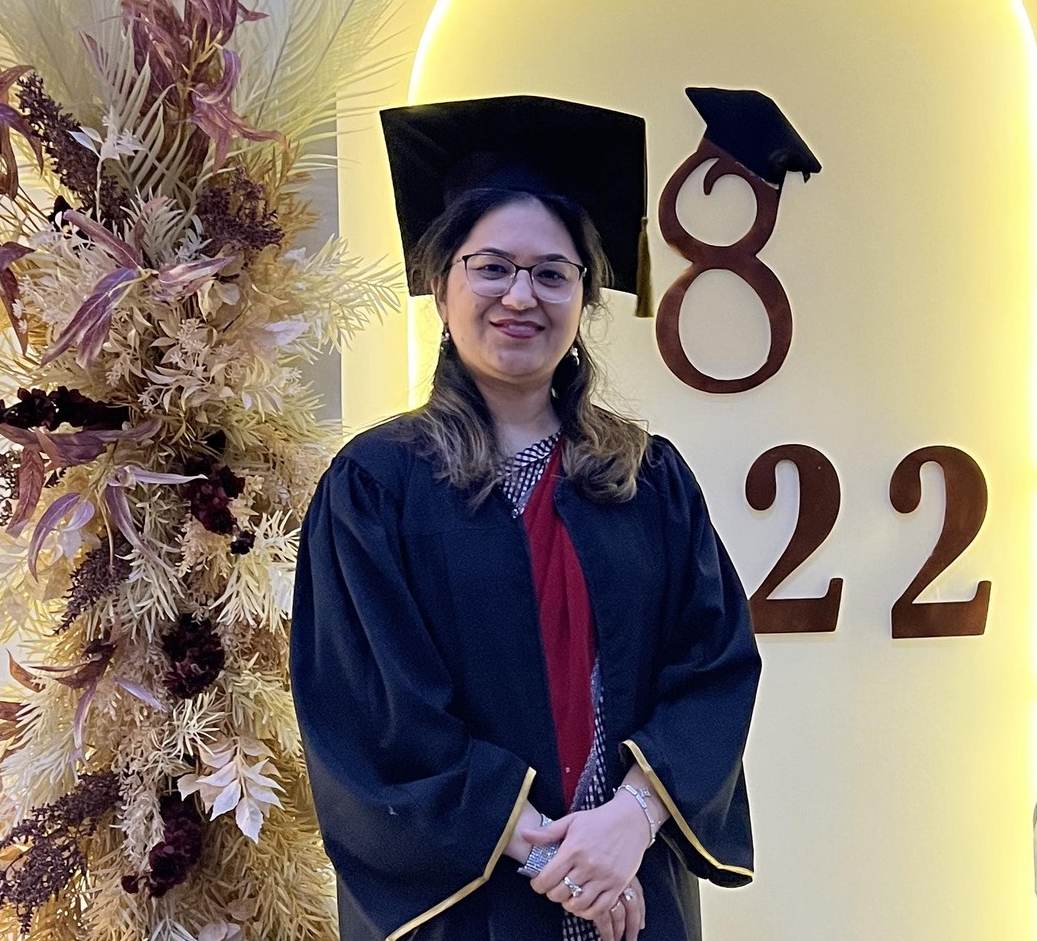 Dr. Farhat Naureen